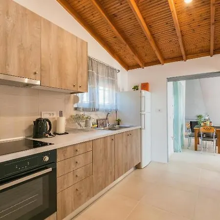 Casa Olive Gennadi